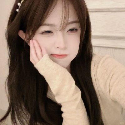 海归的假女友是野蔷薇