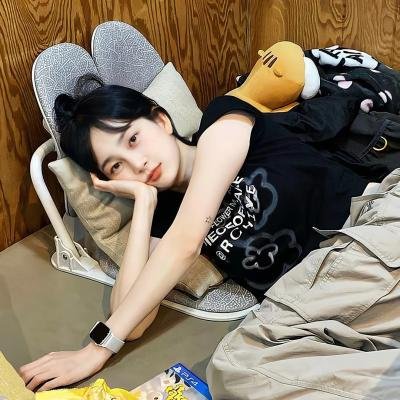 海归的假女友是野蔷薇